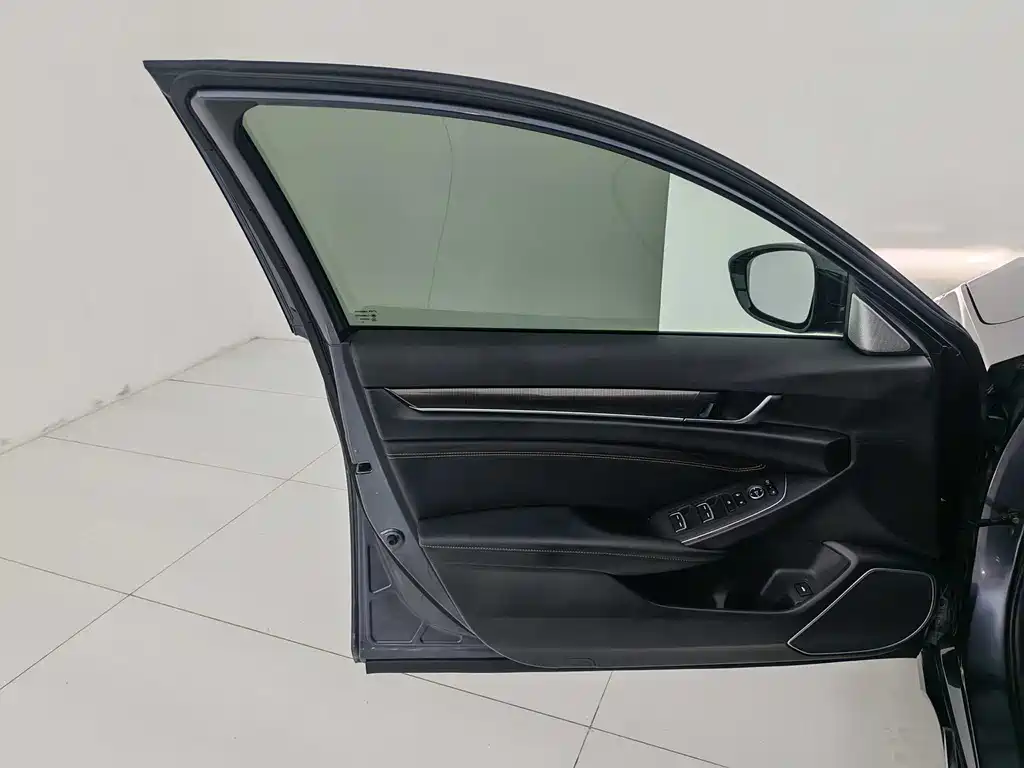 Accord 2022 260TURBO Phantom Night Premium Edition