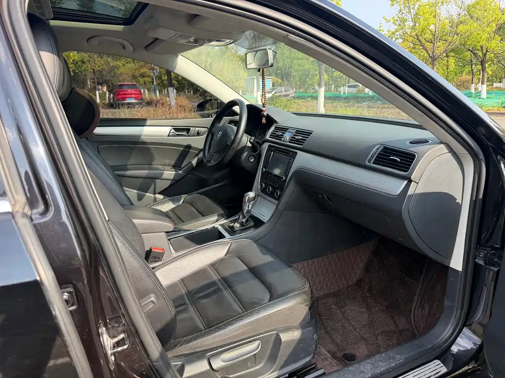 Volkswagen Passat 2013 1.8TSI DSG