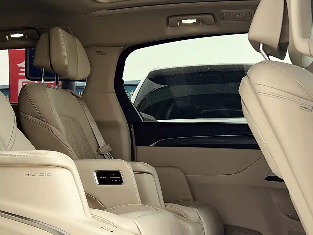 Buick GL8 2022 ES Luxury 653T