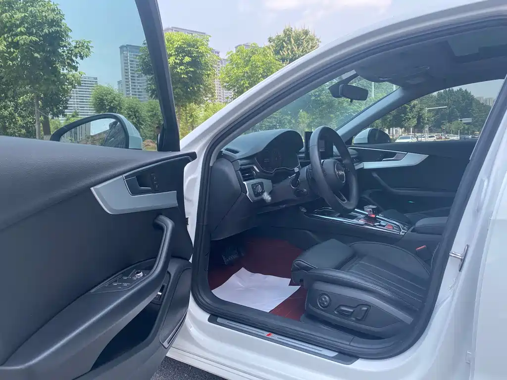Audi A4L 2020 40 TFSI Fashion Dynamic Edition