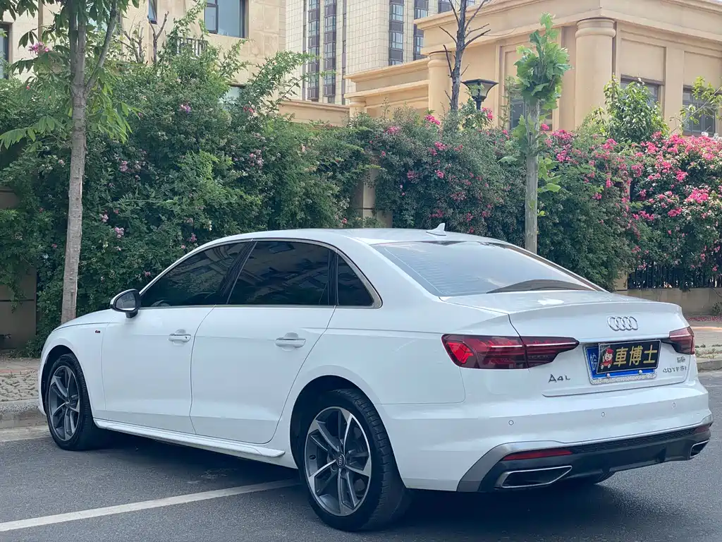 Audi A4L 2020 40 TFSI Fashion Dynamic Edition