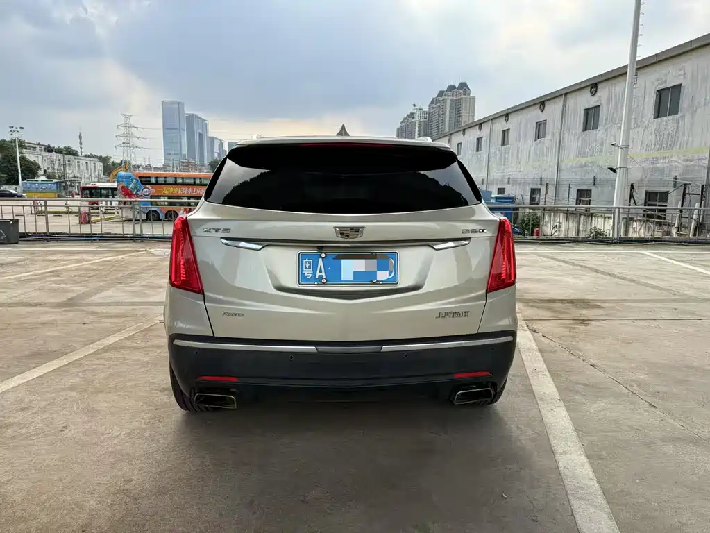 Cadillac XT5 2016 28T AWD Luxury