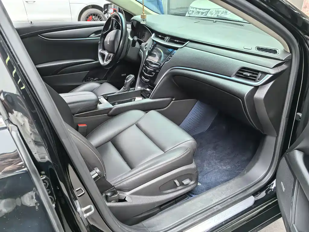 Cadillac XTS 2018 28T Tech
