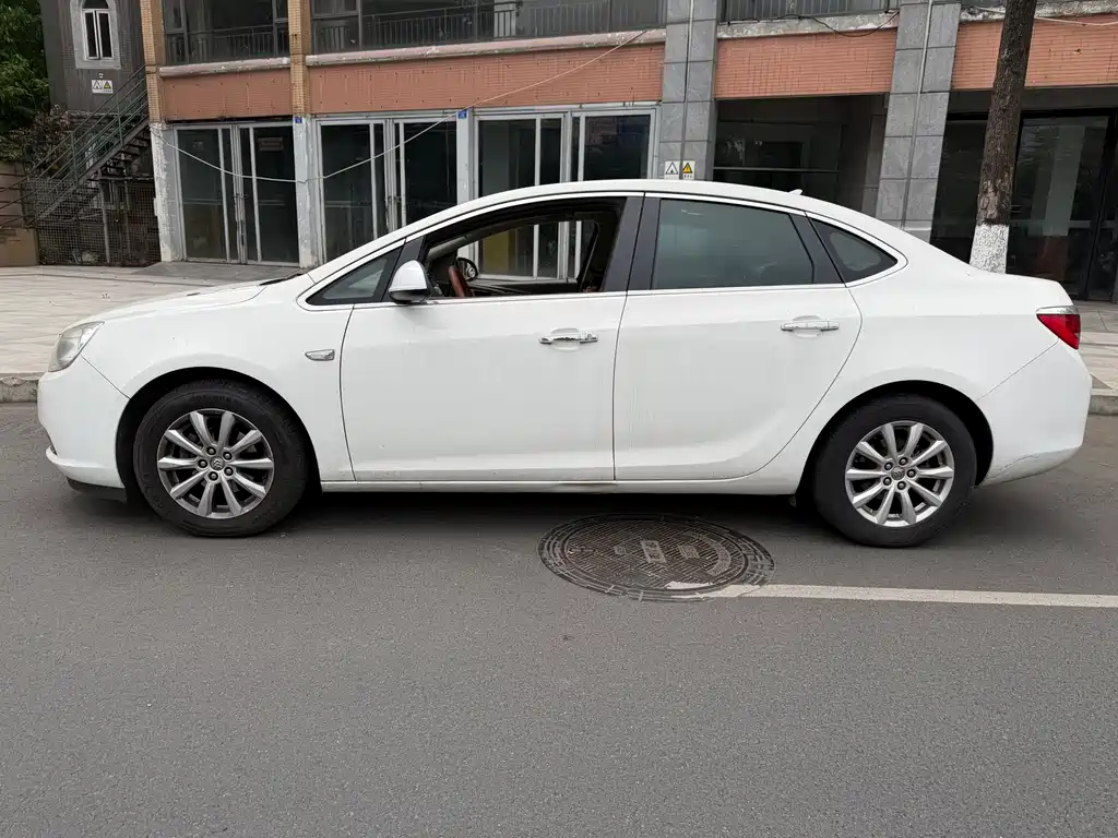 Buick Excelle GT 2013 1.6L Automatic Fashion Edition