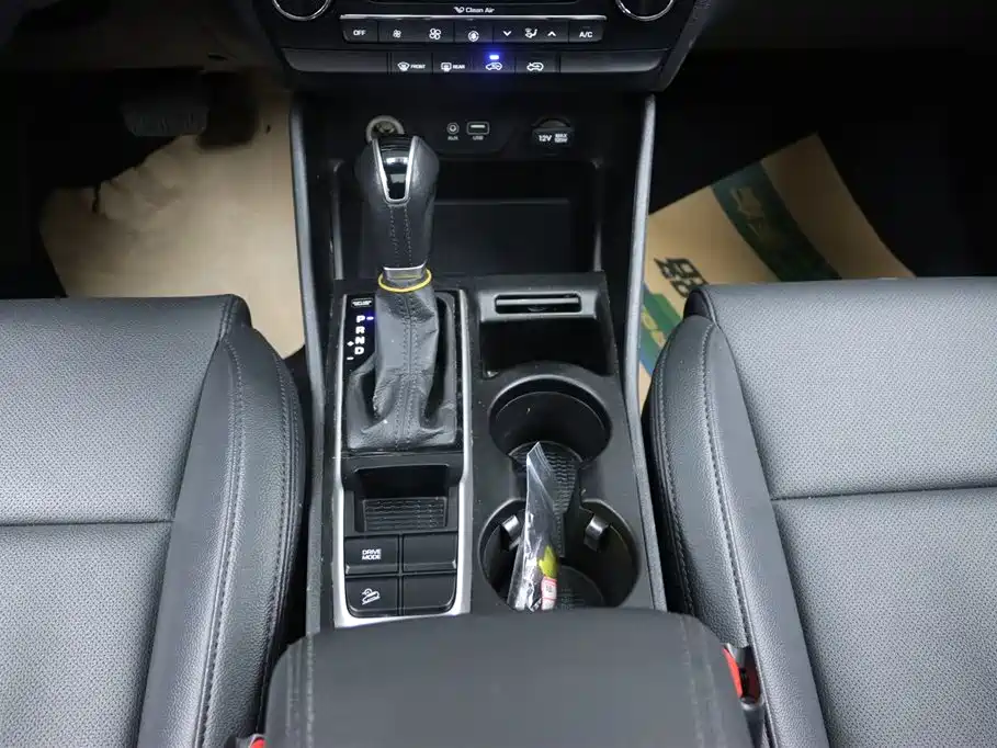 Tucson 2015 1.6T DCT 2WD Smart