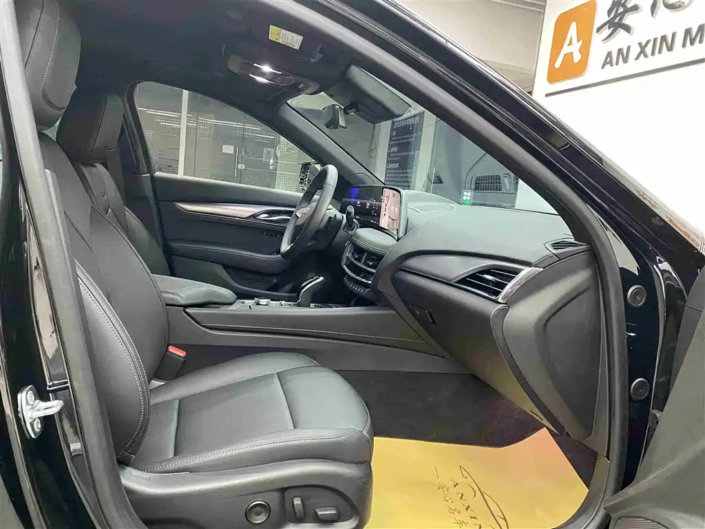 Cadillac CT5 2025 28T Track Performance Edition
