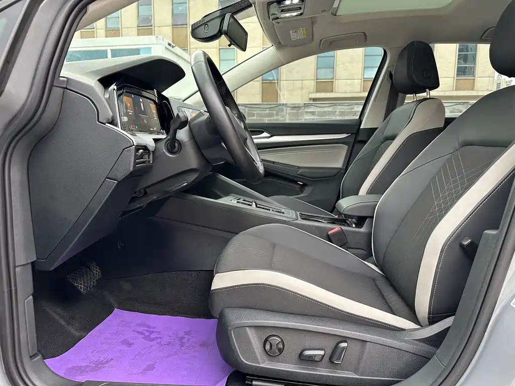 Volkswagen Golf 2021 280TSI DSG Pro