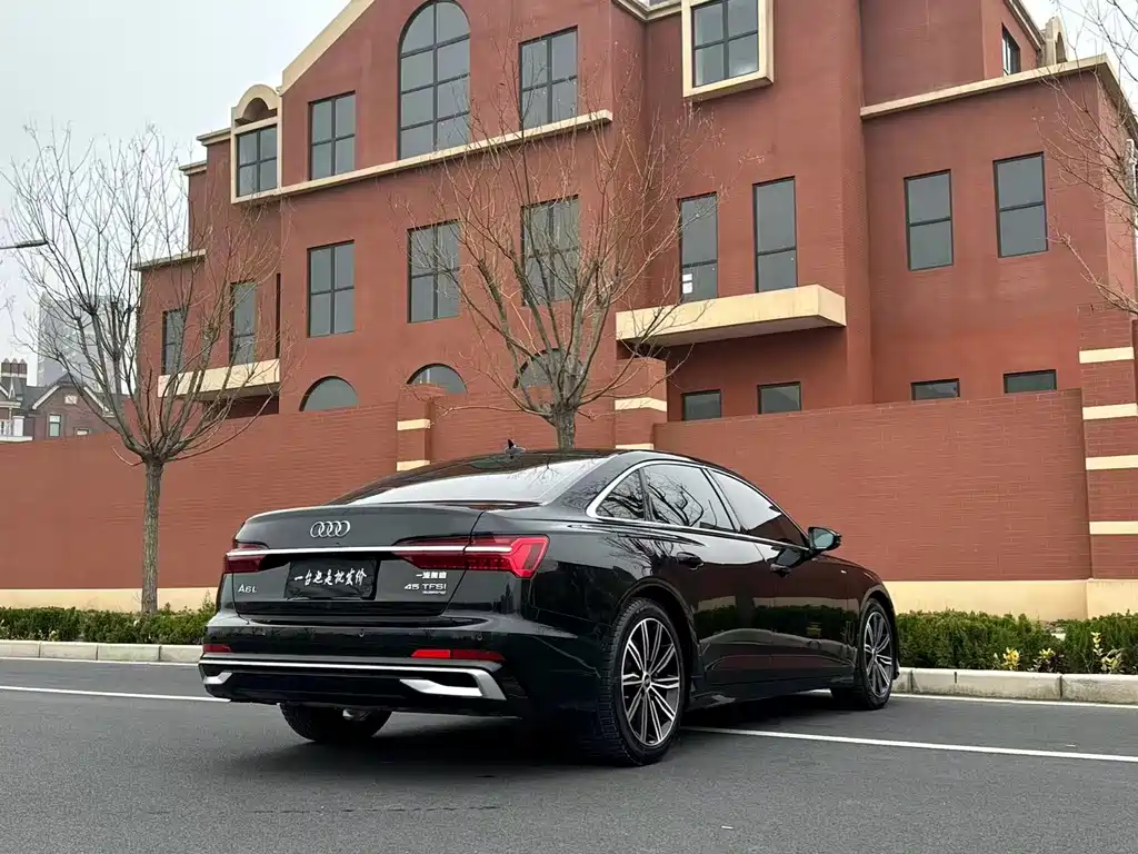 Audi A6L 2023 45 TFSI Selection Dynamic Edition