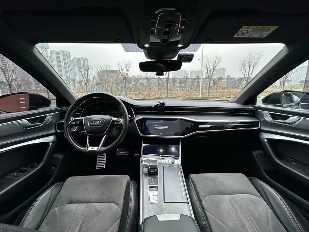 Audi A6L 2023 45 TFSI Selection Dynamic Edition