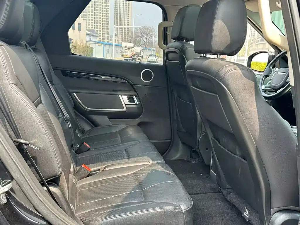 Land Rover Discovery 2017 3.0 SC V6 SE