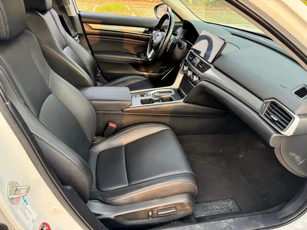 2022 Honda Accord Hybrid 2.0L Sharp Leading Edition