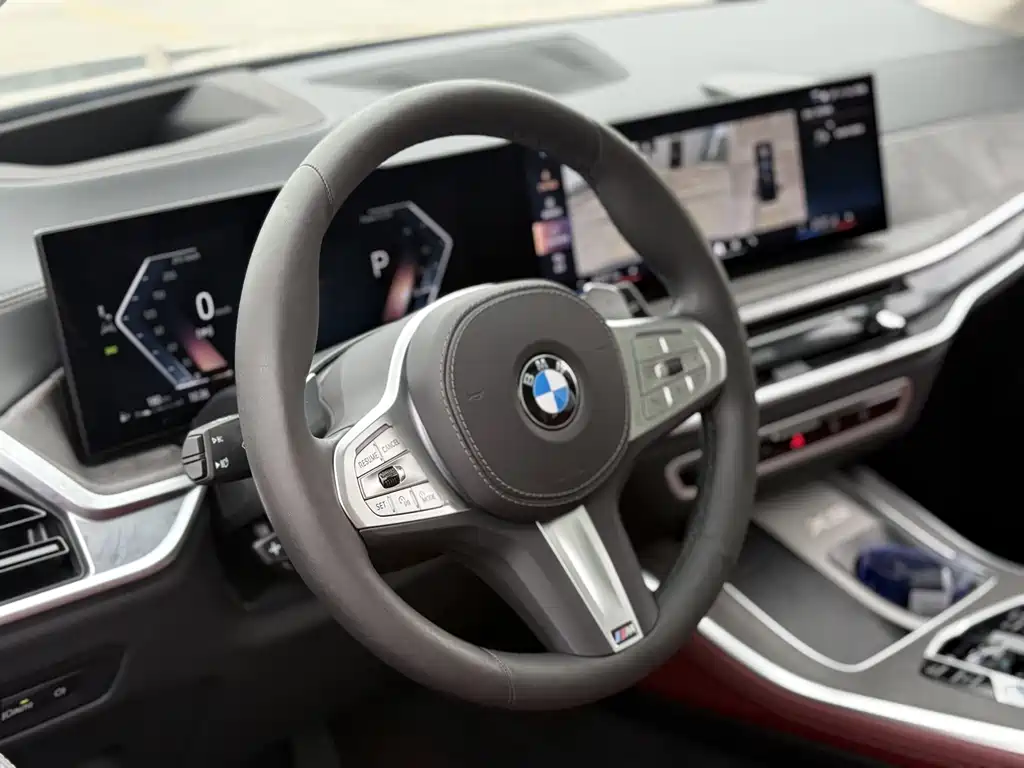 BMW X5 2025 xDrive 30Li Premium M Sport Night Edition