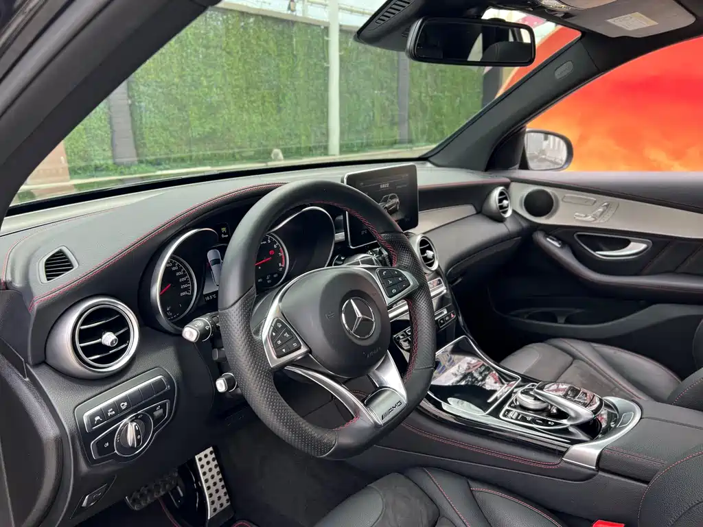 Mercedes-AMG GLC 43 4MATIC 2017