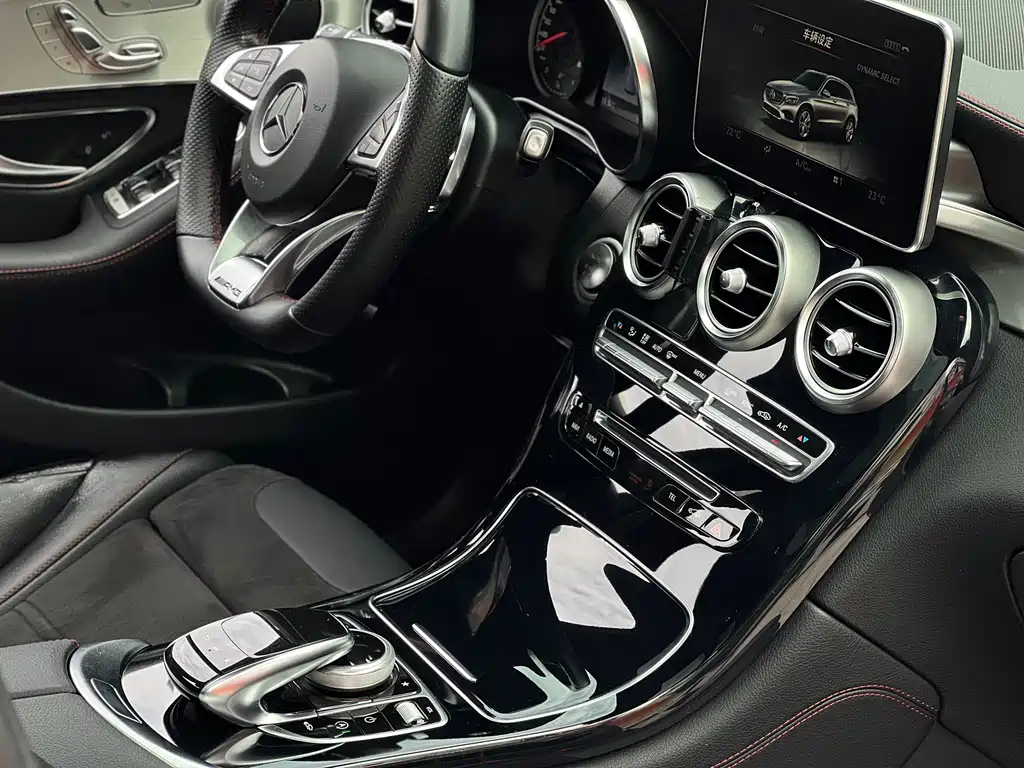 Mercedes-AMG GLC 43 4MATIC 2017