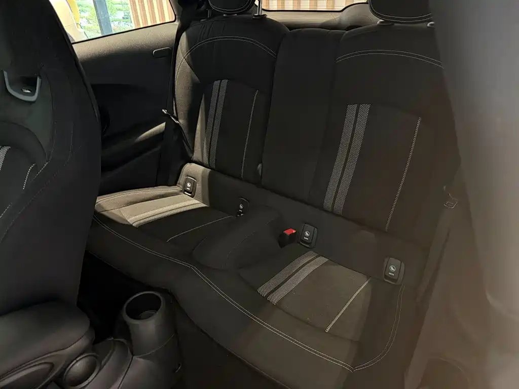 MINI 2018 1.5T COOPER Artist