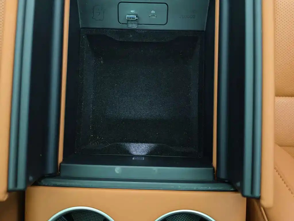 Li Auto L8 2024 Pro