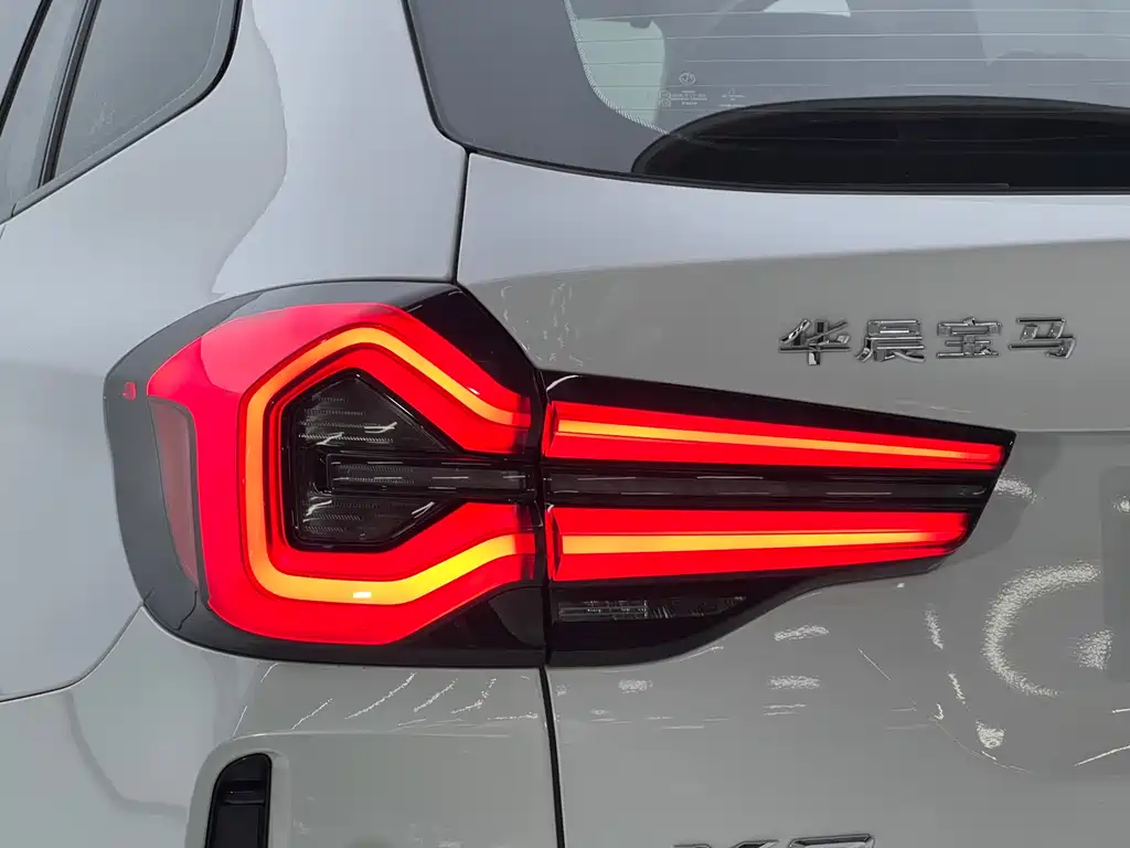BMW X3 2022 xDrive30i Leading Edition M Night Shadow Package