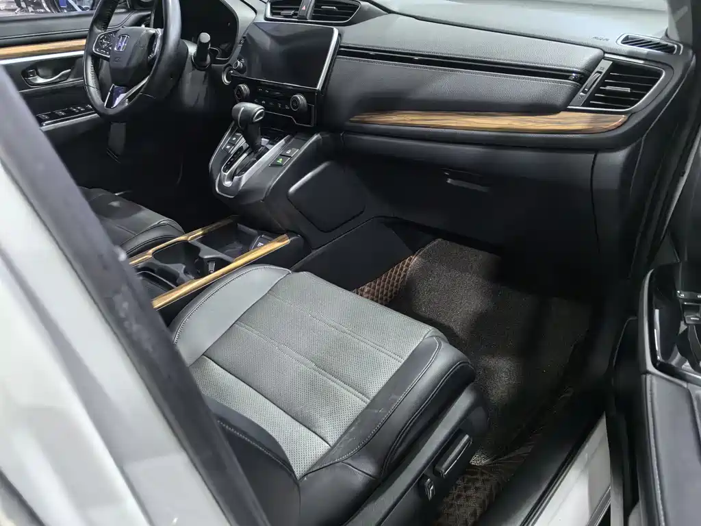 Honda CR-V 2017 240TURBO CVT FWD Style Edition