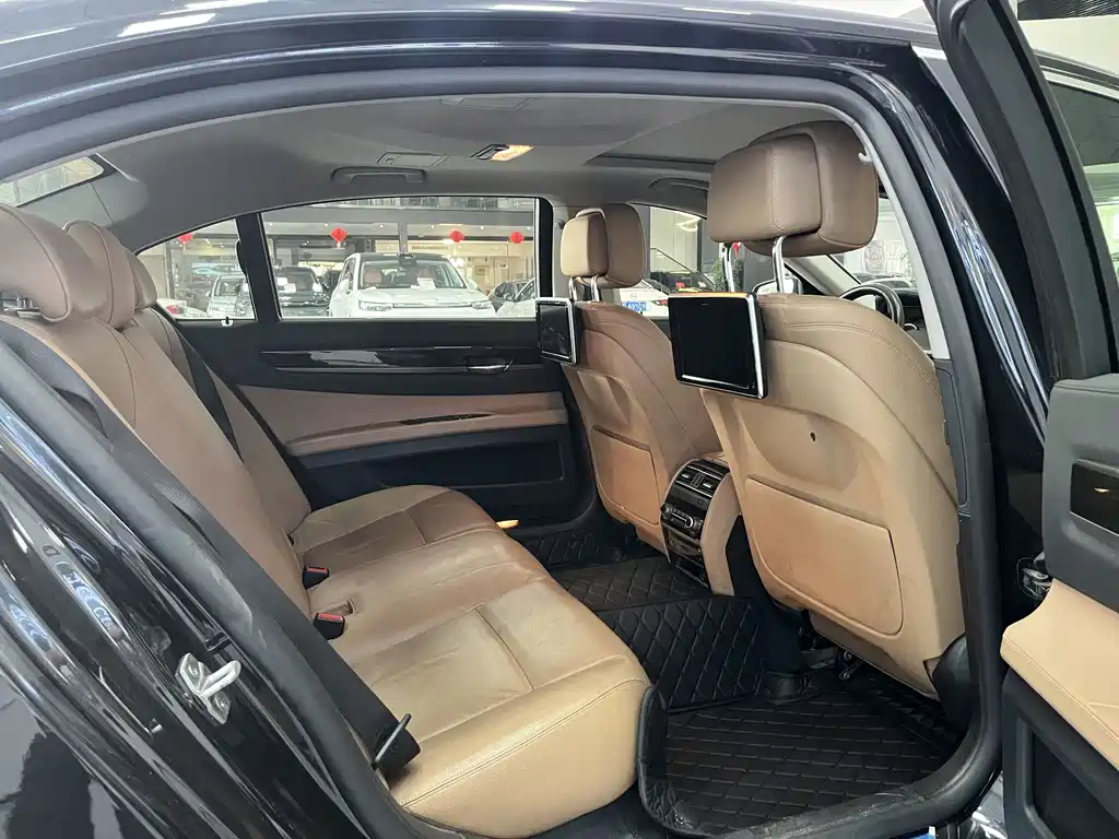BMW 7 Series 2014 730Li Zhenxiang Edition