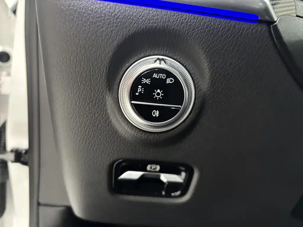 Mercedes-Benz C-Class New Energy 2025 C 350 eL