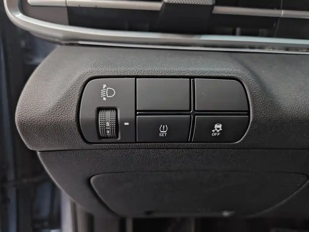 Hyundai Elantra 2023 1.5L CVT Premium
