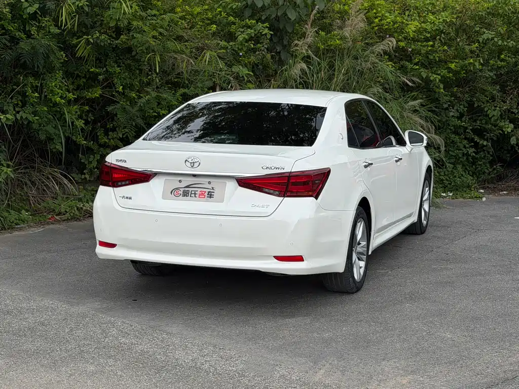 Toyota Crown 2015 2.0T Fashion Edition