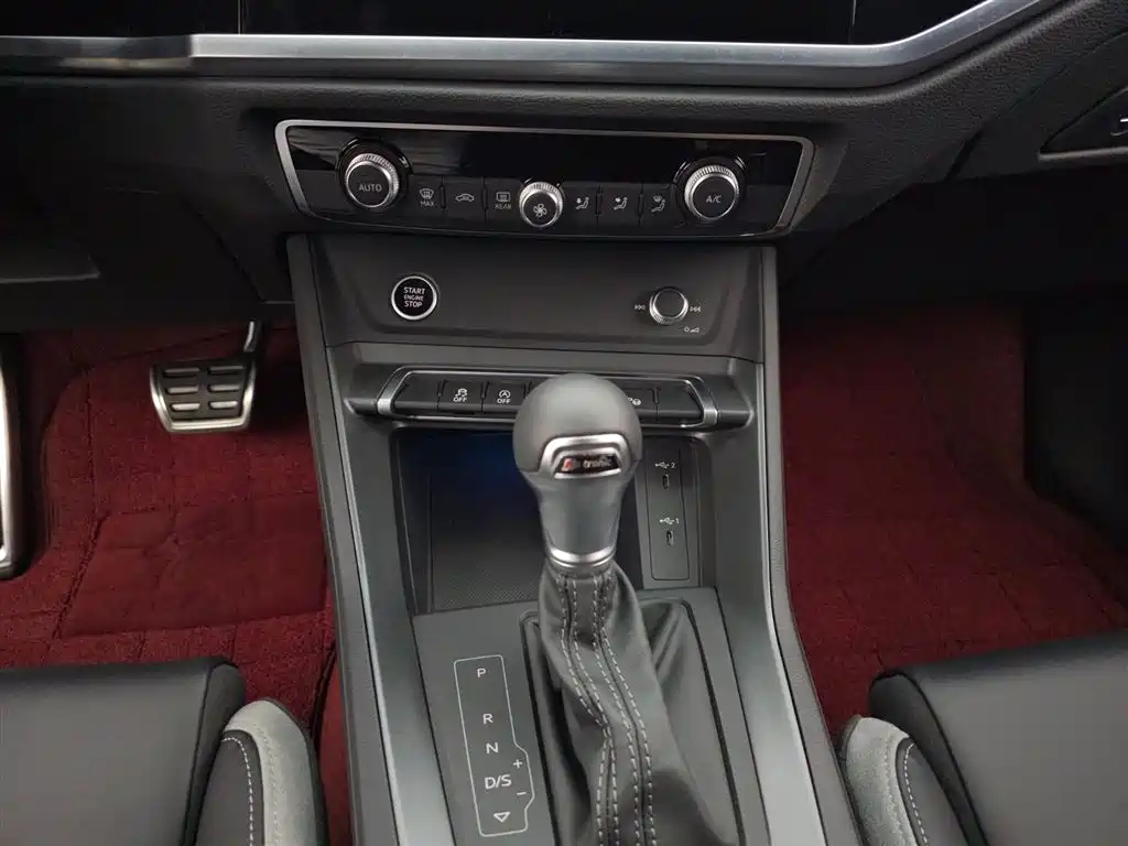 Audi Q3 2024 35 TFSI Fashion Dynamic