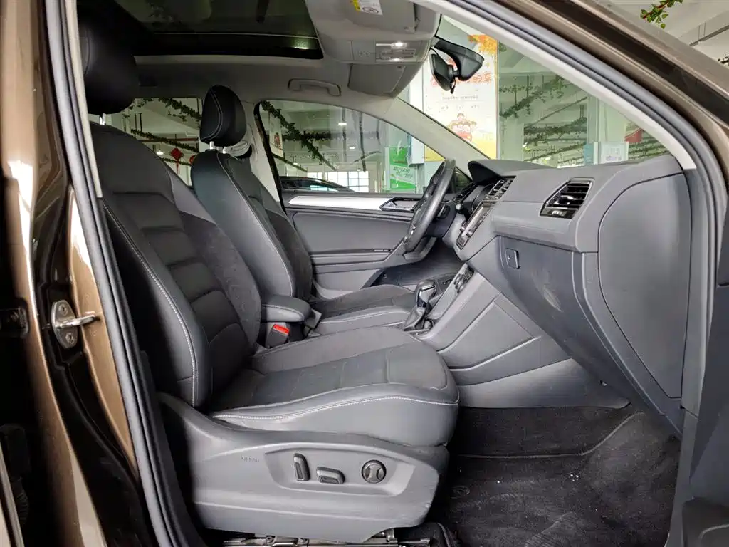 Volkswagen Tiguan L 2017 380TSI Automatic 4WD Luxury Edition