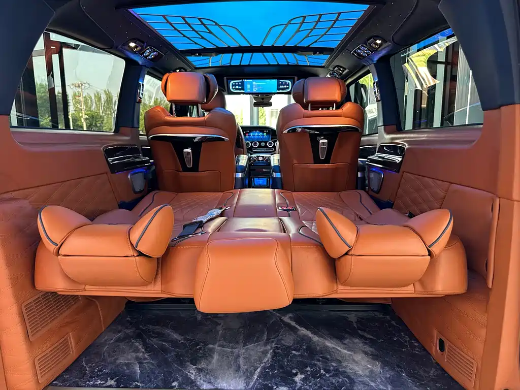 Mercedes-Benz Vito 2023 2.0T Business Edition 7-Seater