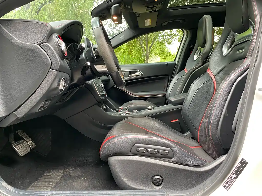 Mercedes-AMG GLA 45 4MATIC