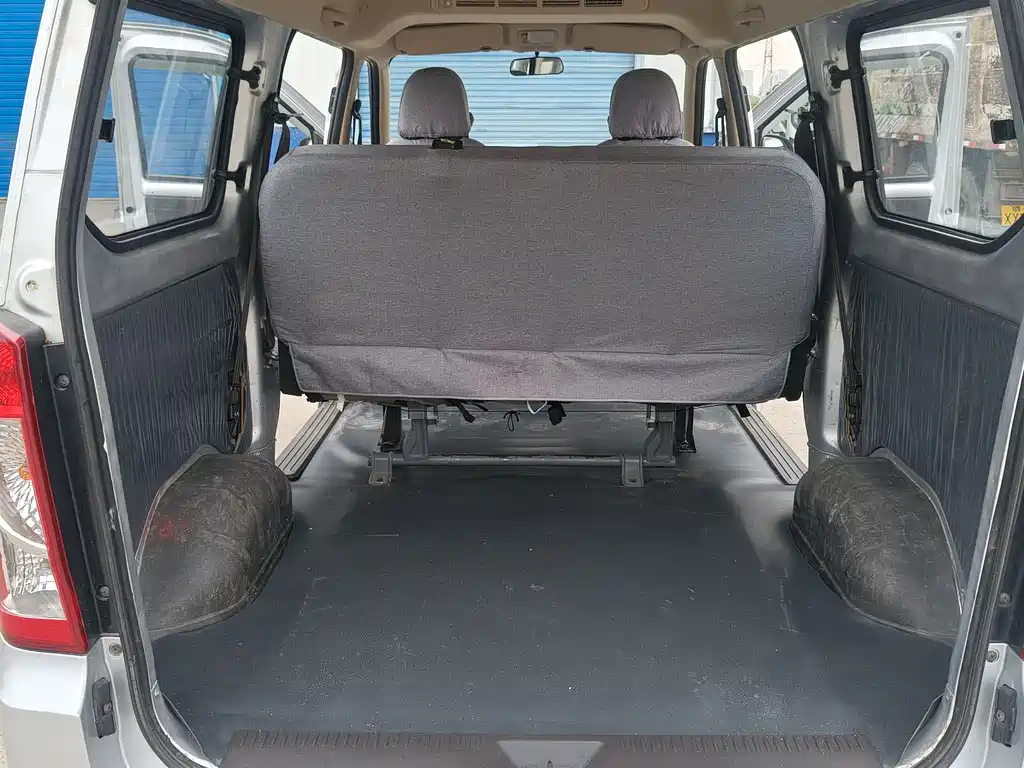 Wuling Rongguang S 2021 1.2L Standard Air Conditioning Edition 5-Seater LSI