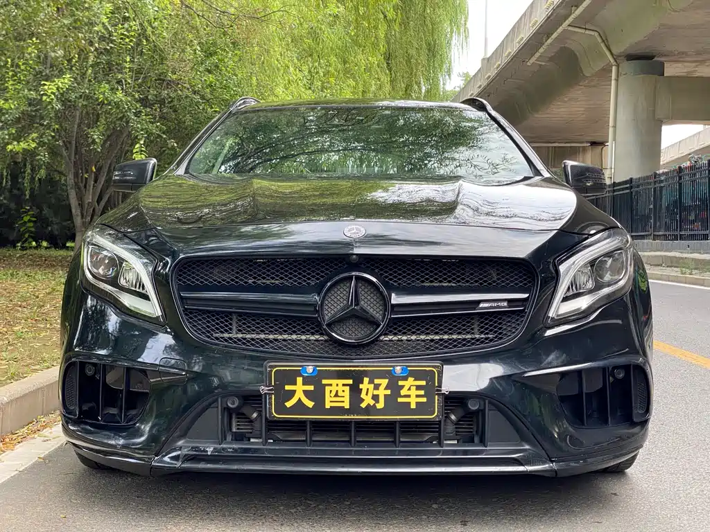 Mercedes-AMG GLA 45 4MATIC