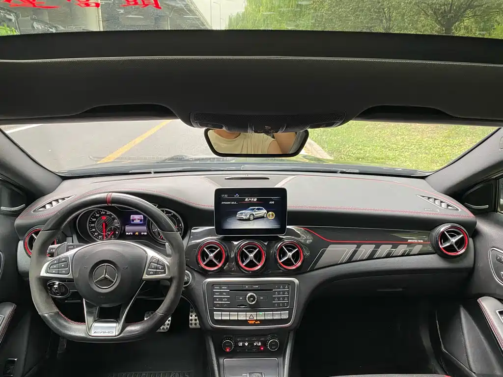 Mercedes-AMG GLA 45 4MATIC