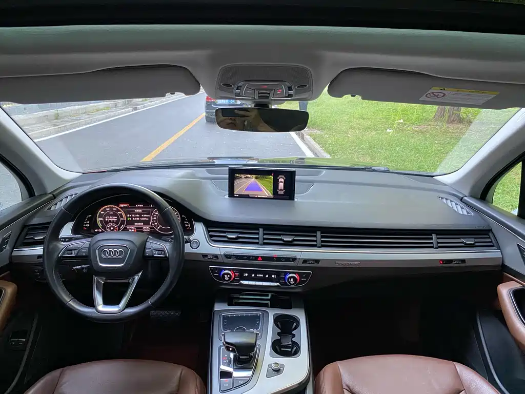 Audi Q7 e-tron 2019 55 e-tron