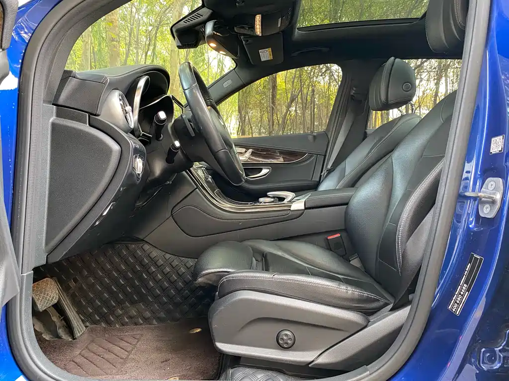 Mercedes-Benz GLC 2019 GLC 260 L 4MATIC Dynamic