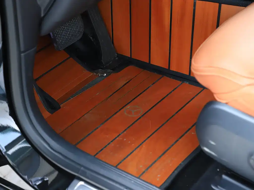 Mercedes-Benz GLC 300 L 4MATIC Dynamic 5-Seater 2024