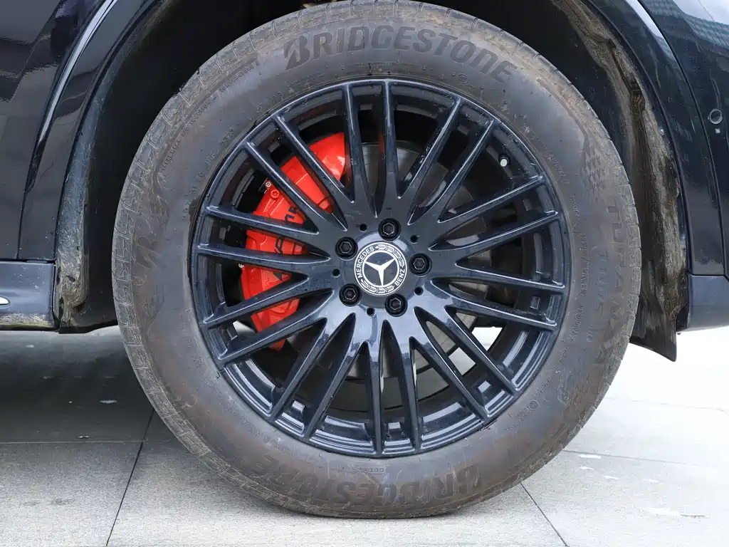 Mercedes-Benz GLC 300 L 4MATIC Dynamic 5-Seater 2024