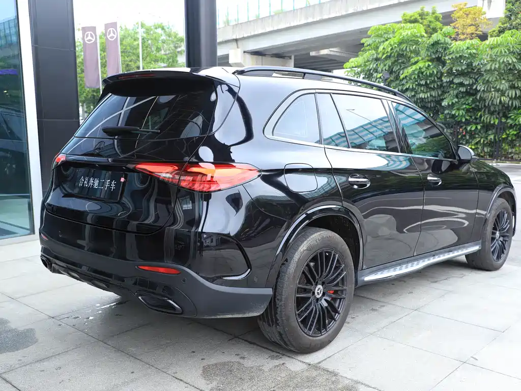 Mercedes-Benz GLC 300 L 4MATIC Dynamic 5-Seater 2024