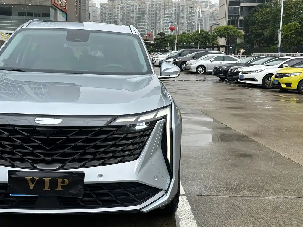 Geely Boyue L 2023 1.5TD DCT Prestige Edition