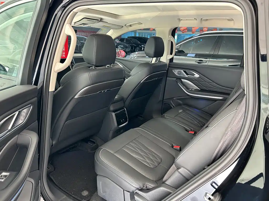 Hongqi HS7 PHEV
