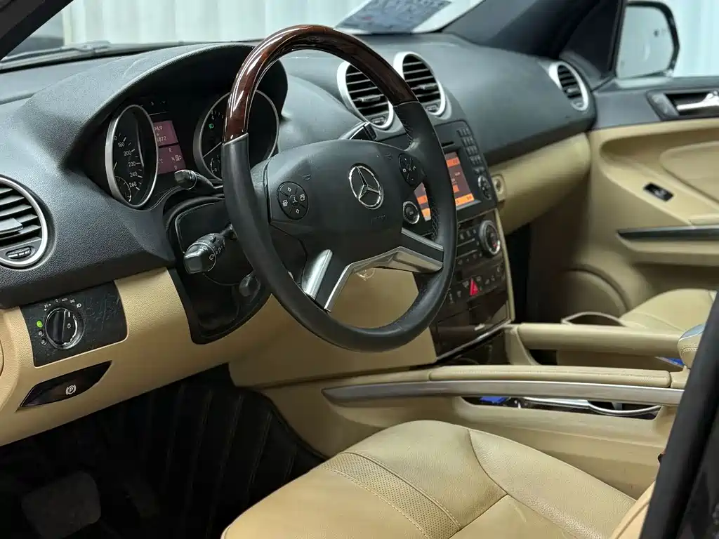 Mercedes-Benz M-Class 2010 ML 350 4MATIC Luxury Edition