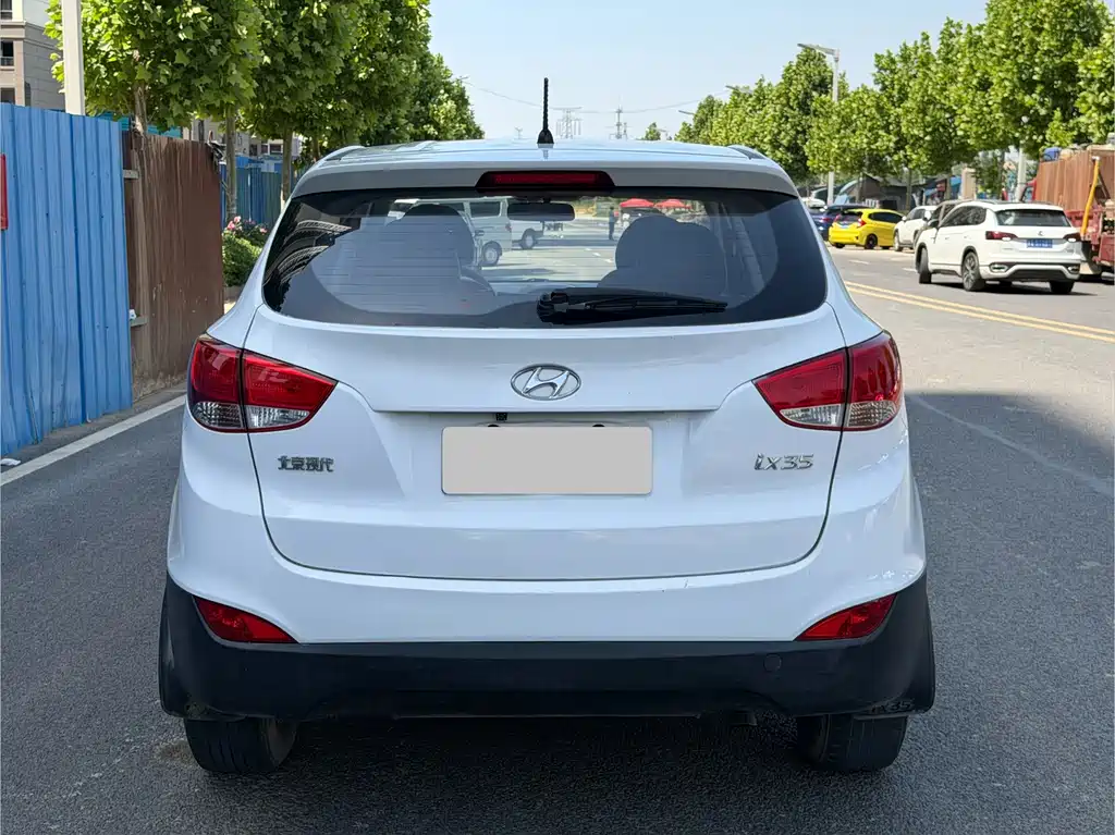 Hyundai ix35 2013 2.0L Manual 2WD Comfort GL China IV