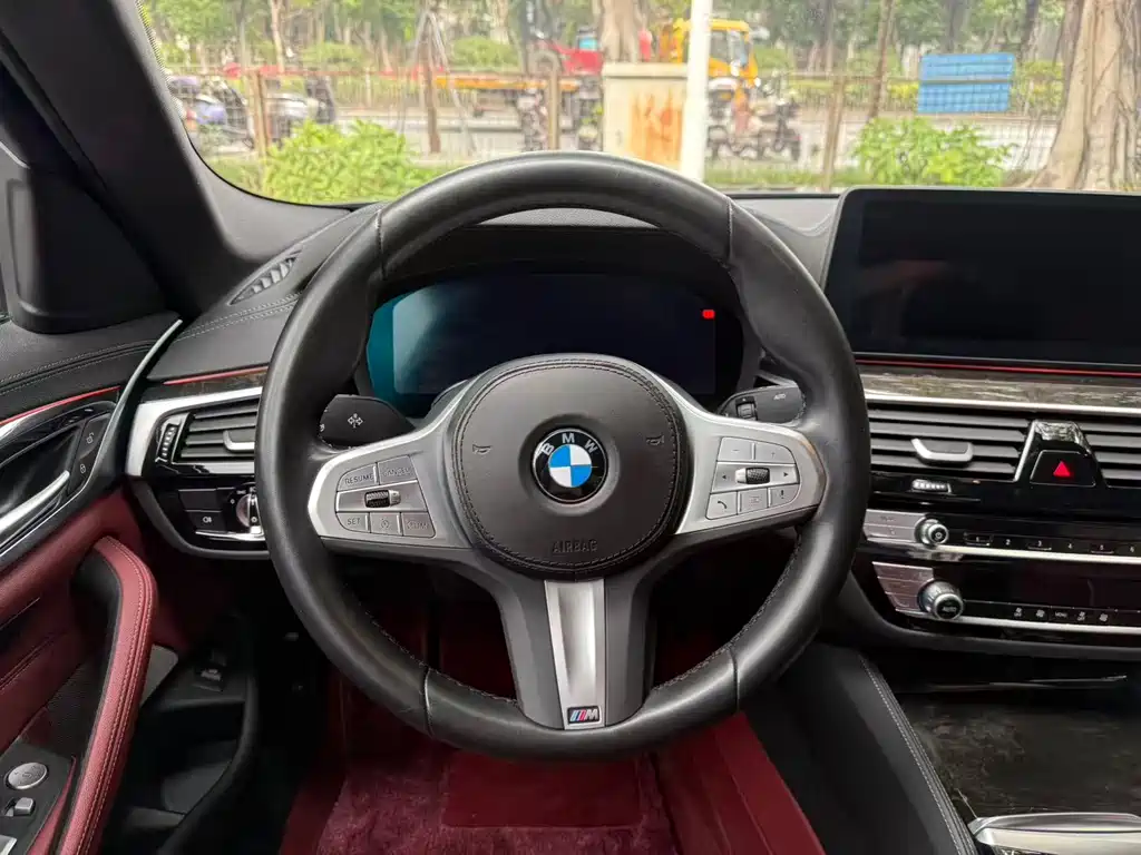 BMW 5 Series 2022 Facelift II 525Li M Sport Package