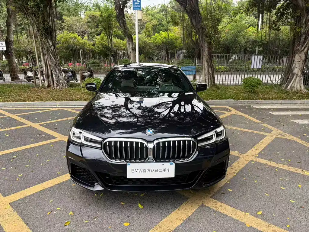BMW 5 Series 2022 Facelift II 525Li M Sport Package
