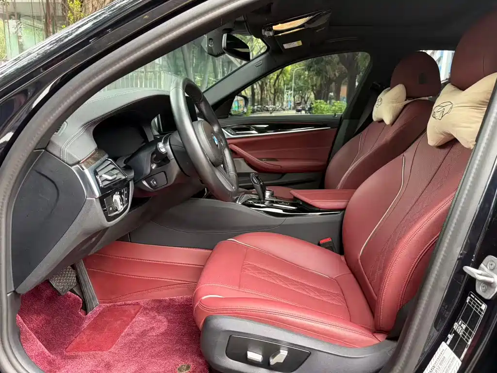 BMW 5 Series 2022 Facelift II 525Li M Sport Package