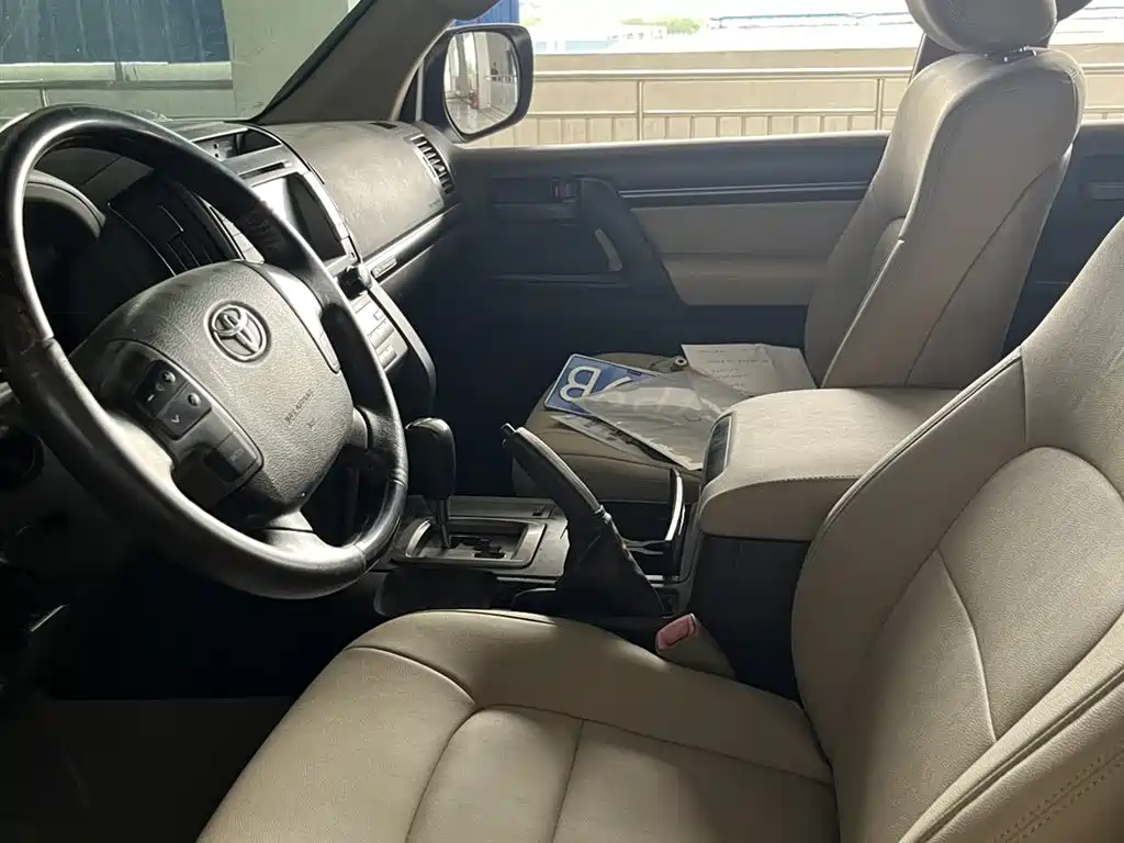 Land Cruiser (Import) 2011 4.0L Automatic