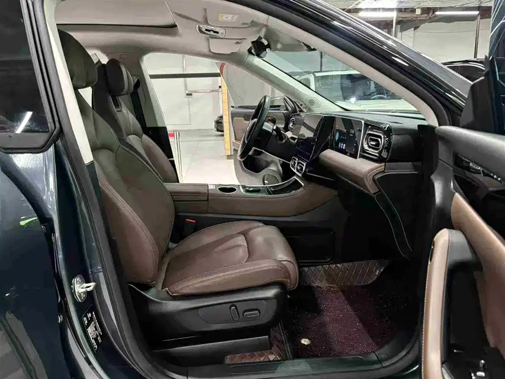 Leapmotor C11 2023 EREV 180 Comfort Edition