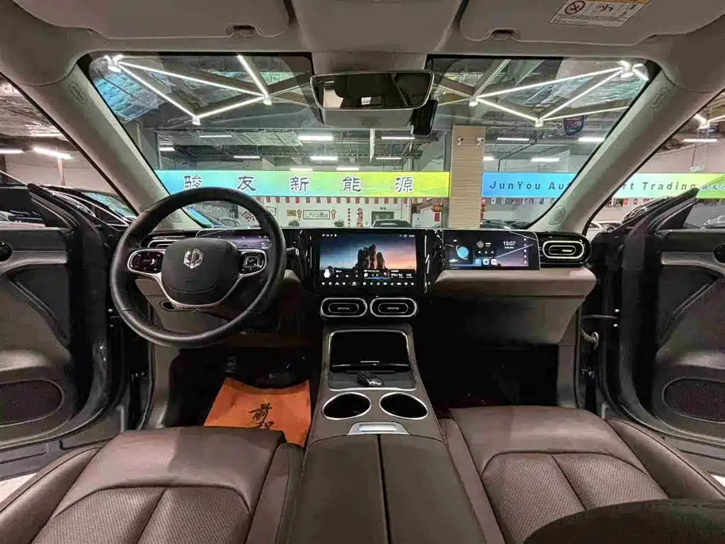 Leapmotor C11 2023 EREV 180 Comfort Edition
