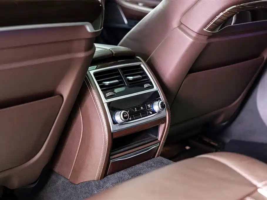 BMW 7 Series 2021 730Li Luxury Package