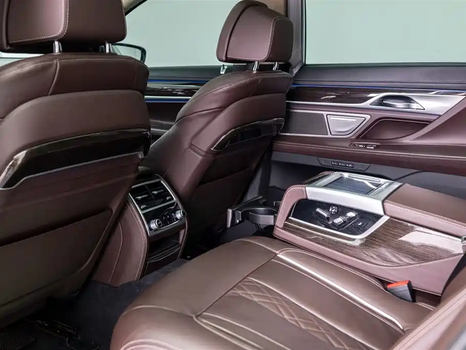 BMW 7 Series 2021 730Li Luxury Package